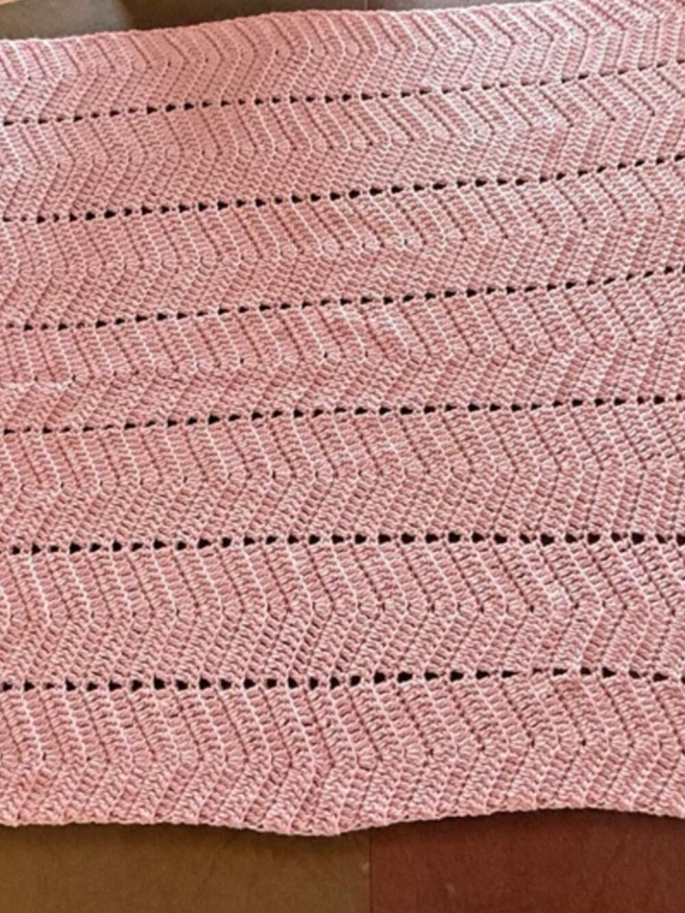 Excellent condition Hand Knitted Blanket Afghan Baby PINK Soft Throw Handmade